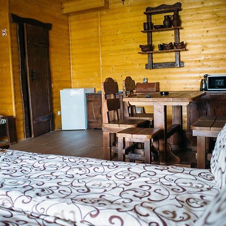 Zarichna Hotel Drogobych Ngoại thất bức ảnh