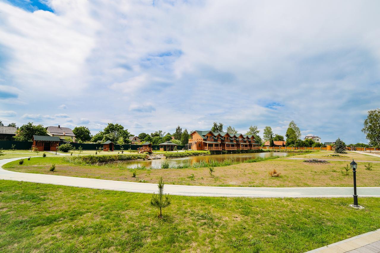 Zarichna Hotel Drogobych Ngoại thất bức ảnh