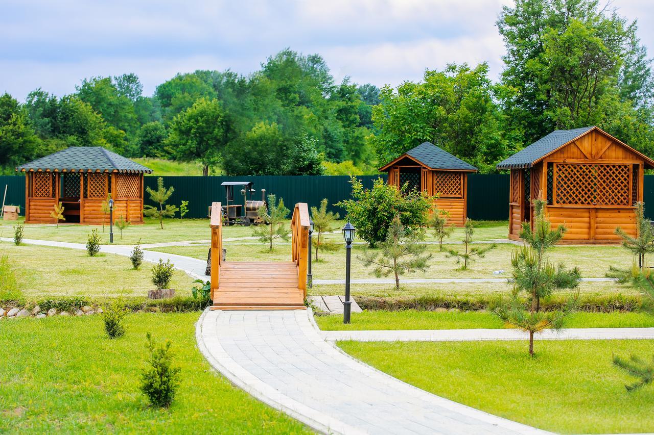 Zarichna Hotel Drogobych Ngoại thất bức ảnh