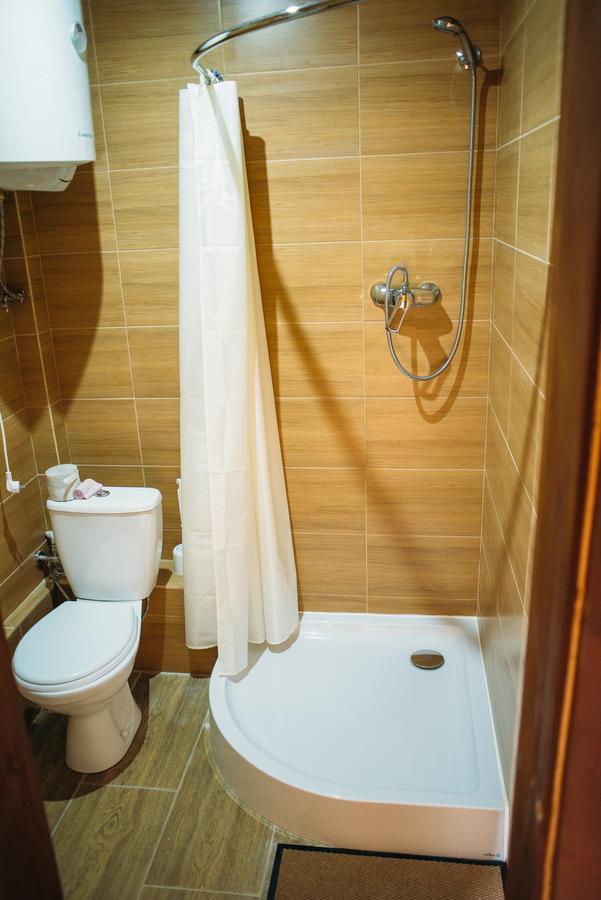 Zarichna Hotel Drogobych Ngoại thất bức ảnh